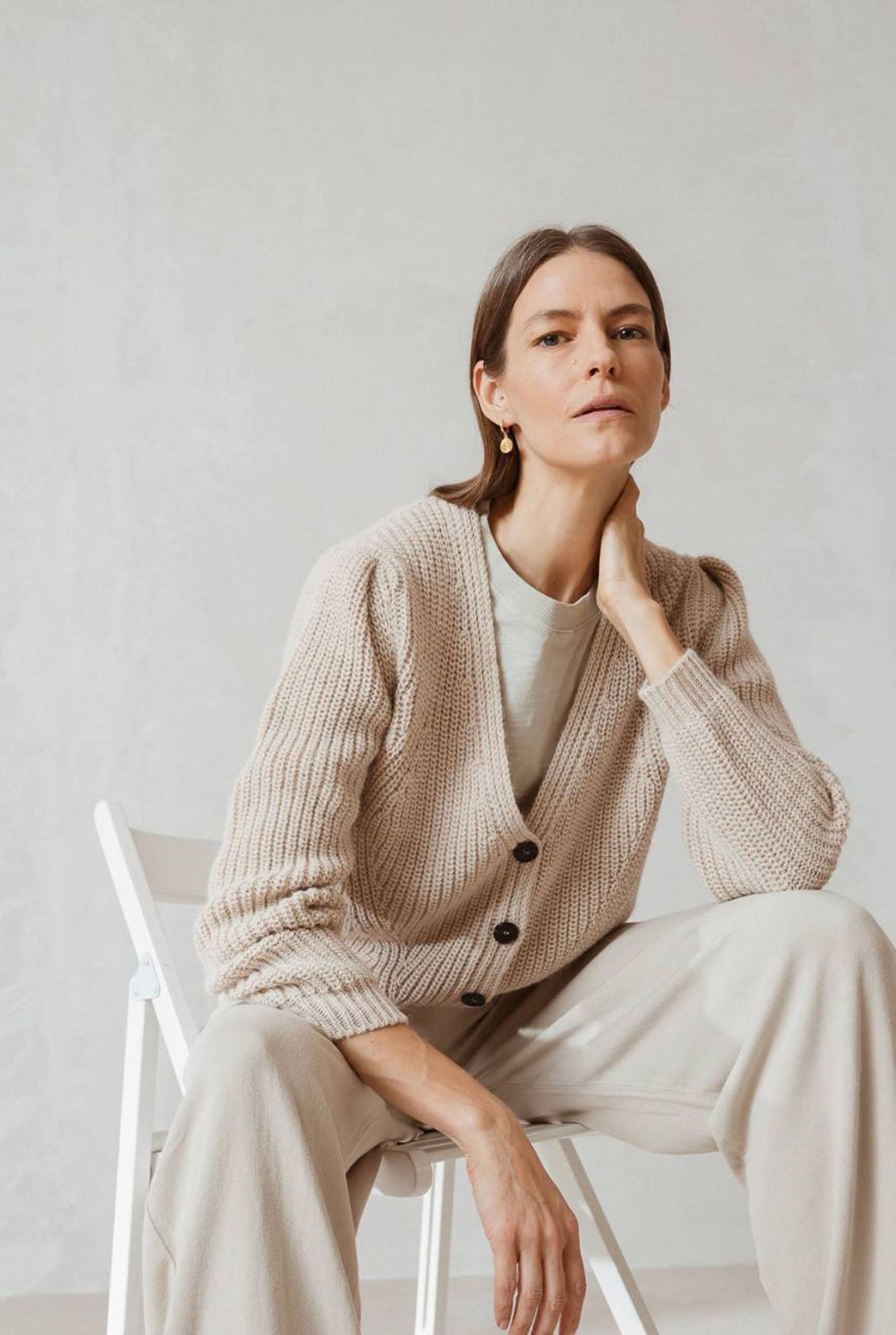 Indi Cold Short V Neck Cardigan